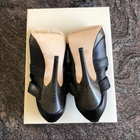 NIB COACH LEATHER HEELS - Picture 4 of 6